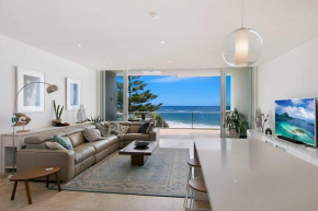 Oceanfront Penthouse, Stylish and Luxurious.